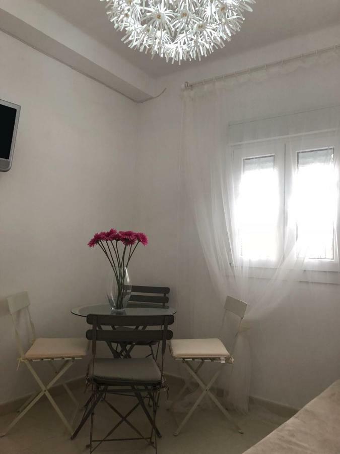 Conil Apartamentos La Dama Y El Vagabundo Конил-де-ла-Фронтера Екстериор снимка