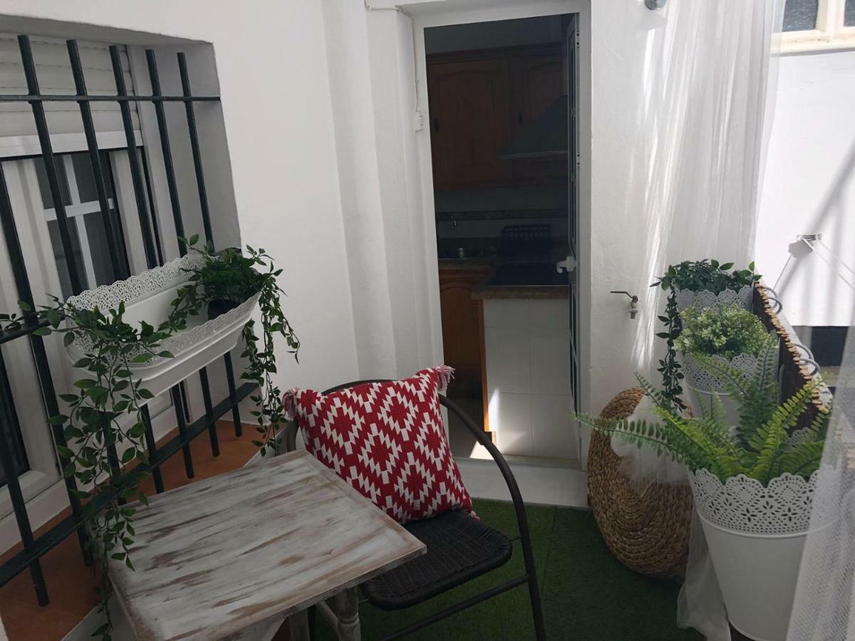 Conil Apartamentos La Dama Y El Vagabundo Конил-де-ла-Фронтера Екстериор снимка